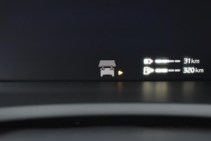 Volvo XC90 T8 455PK Recharge AWD Ultimate Bright / Luchtvering / Bowers & Wilkins / Schuif-kanteldak / 360 Camera / Head Up Display / Nappaleder met ventilatie / Massagefunctie / Gelamineerde zijruiten / 22'' Velgen / Trekhaak /  Stoelverwarming / Stuurverwarming