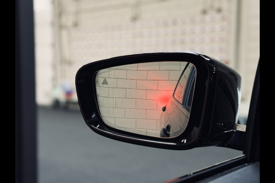 BMW 6 Serie Gran Turismo 630i High Exe. M-Sport | Panorama | Luchtv. | Act.Steering