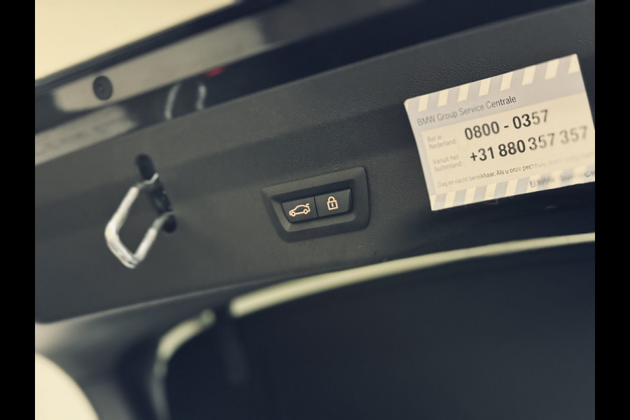 BMW 6 Serie Gran Turismo 630i High Exe. M-Sport | Panorama | Luchtv. | Act.Steering