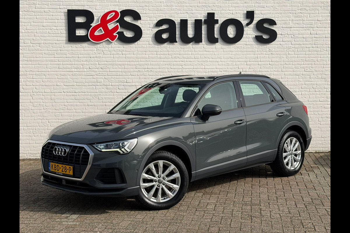 Audi Q3 35 TFSI S Line Pro Line Climate control Cruise LED Stoelverwarming Apple / Android Navi PDC voor/achter
