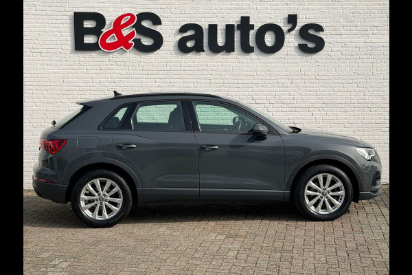 Audi Q3 35 TFSI S Line Pro Line Climate control Cruise LED Stoelverwarming Apple / Android Navi PDC voor/achter