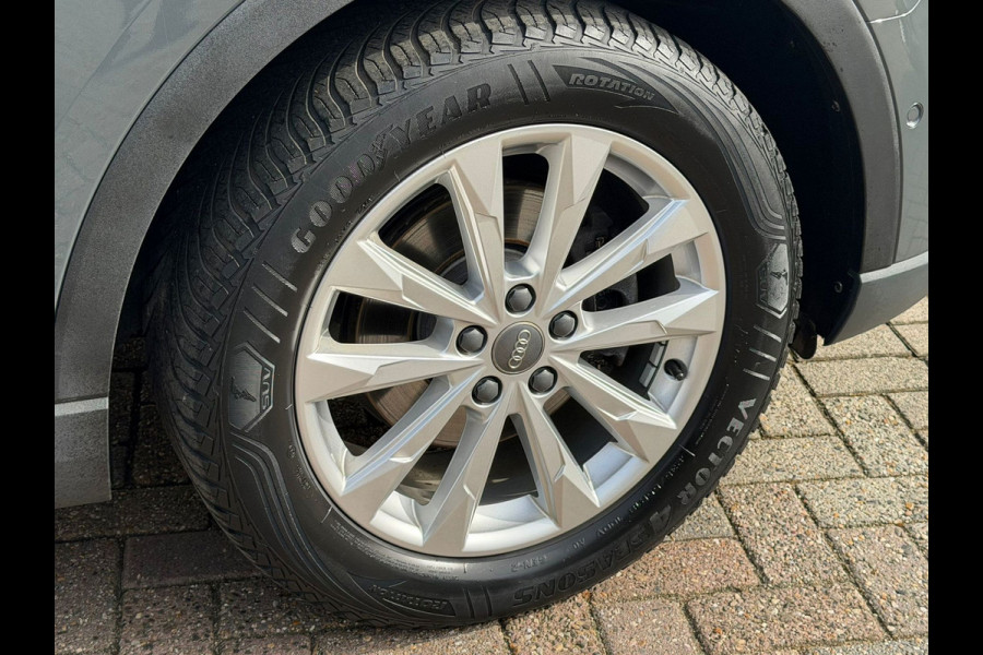 Audi Q3 35 TFSI S Line Pro Line Climate control Cruise LED Stoelverwarming Apple / Android Navi PDC voor/achter