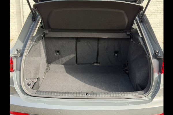 Audi Q3 35 TFSI S Line Pro Line Climate control Cruise LED Stoelverwarming Apple / Android Navi PDC voor/achter