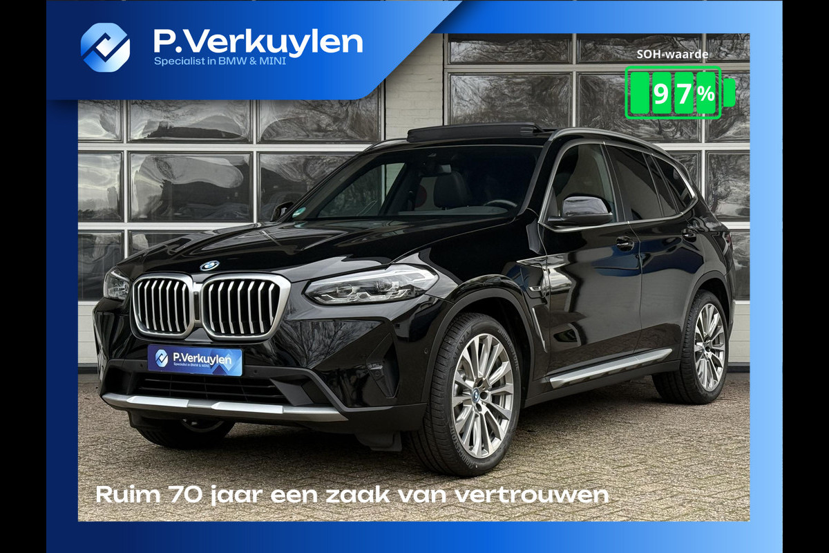 BMW X3 xDrive30e LCI | SPORTSTOELEN | LEDER | PANORAMADAK | CAMERA | BMW LIVE COCKPIT | 20 INCH LM VELGEN |
