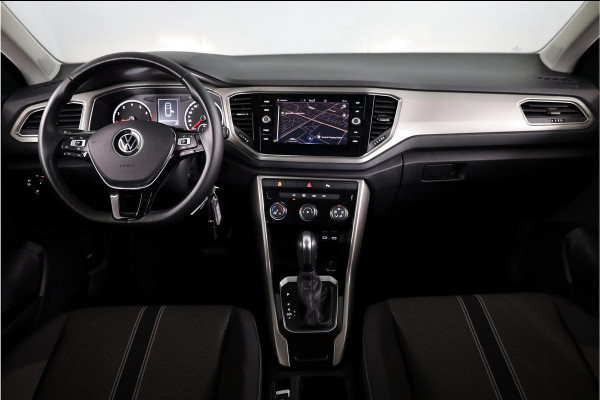 Volkswagen T-Roc 1.5 TSI Style 150 pk Automaat (DSG) | Verlengde garantie | Navigatie | Parkeersensoren | Adaptieve cruise control