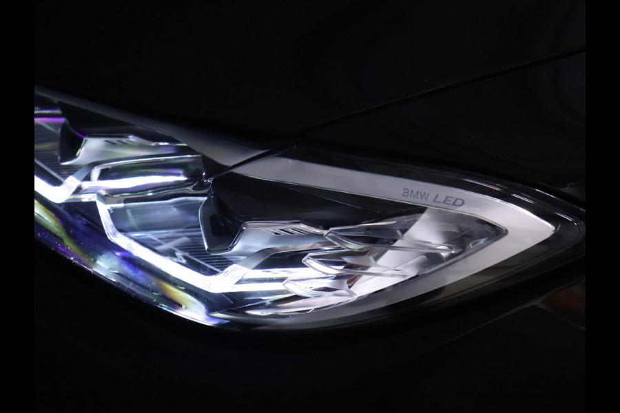 BMW i4 eDrive40 84 kWh [SCHUIFKANTELDAK, ADAPTIVE CRUISE CONTROL, APPLE CARPLAY, ANDROID AUTO, ACHTERUITRIJCAMERA, PDC V+A,STUURVERWARMING, BMW LED, NIEUWSTAAT]