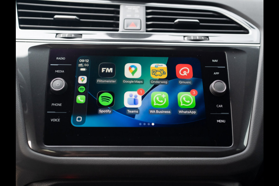 Volkswagen Tiguan 1.5 TSI R-Line Business+ | Trekhaak wegkl. | Elk. A-klep | Side Assist | 20'' | IQ Light | Prijs Rijklaar!!