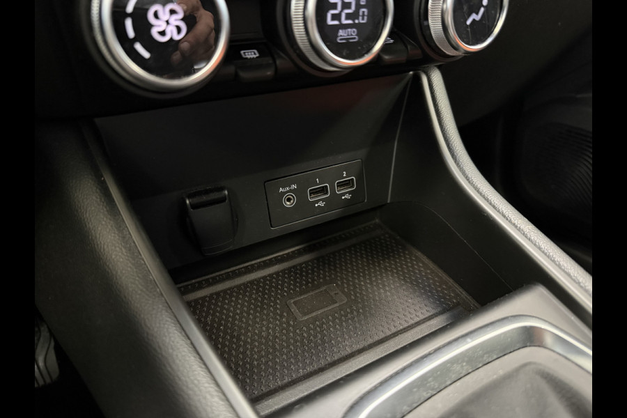 Renault Captur 1.3 TCe 130 Intens Navi PDC Camera Climate 17''