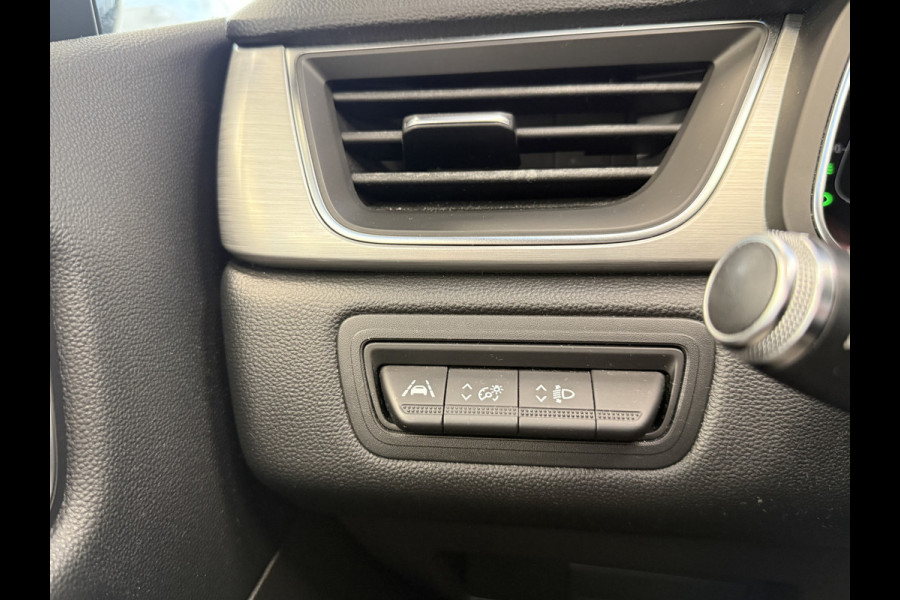 Renault Captur 1.3 TCe 130 Intens Navi PDC Camera Climate 17''