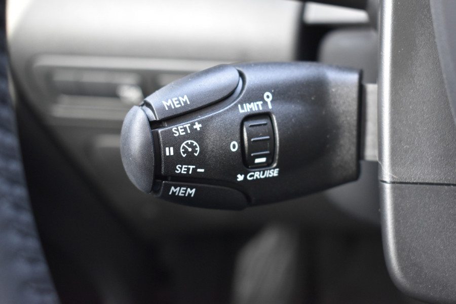 Citroën C3 Aircross 1.2 PureTech Shine Automaat Navigatie
