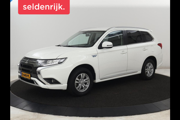 Mitsubishi Outlander 2.4 PHEV Pure | Stoelverwarming | Trekhaak | Camera | Carplay | Keyless | DAB | Cruise control | Bluetooth | Climate control | Plug In