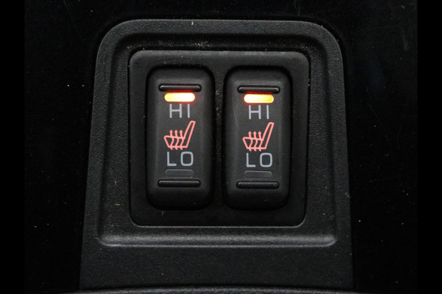 Mitsubishi Outlander 2.4 PHEV Pure | Stoelverwarming | Trekhaak | Camera | Carplay | Keyless | DAB | Cruise control | Bluetooth | Climate control | Plug In