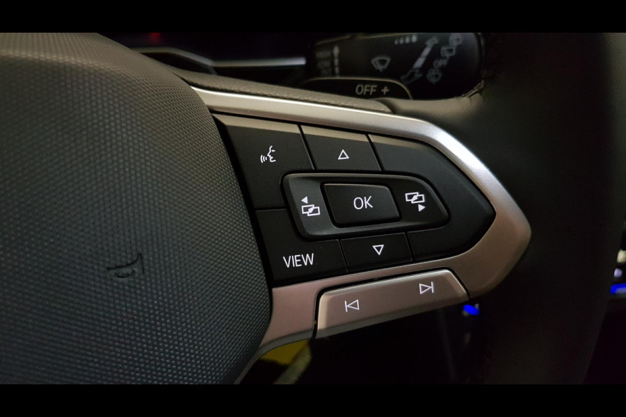 Volkswagen Polo 1.0 TSI DSG Style Nieuw Type | Navigatie | Climate Control | Parkeer sensoren | Cruise control adaptive | Lichtmetalen velgen