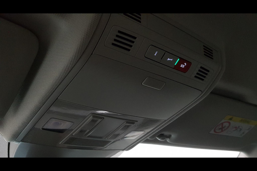 Volkswagen Polo 1.0 TSI DSG Style Nieuw Type | Navigatie | Climate Control | Parkeer sensoren | Cruise control adaptive | Lichtmetalen velgen