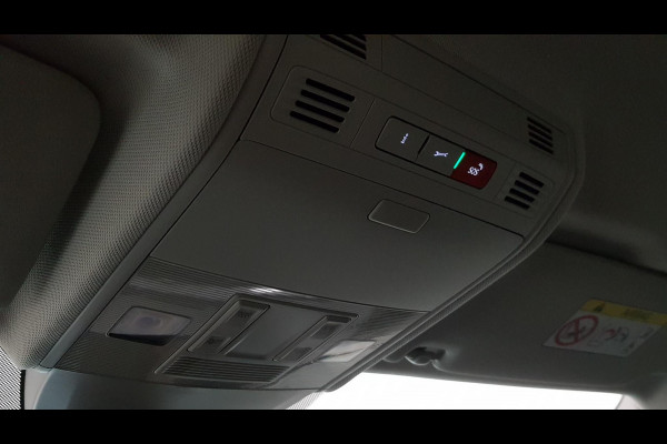 Volkswagen Polo 1.0 TSI DSG Style Nieuw Type | Navigatie | Climate Control | Parkeer sensoren | Cruise control adaptive | Lichtmetalen velgen