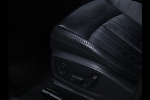 Audi e-tron e-tron 55 quattro 95 kWh [LUCHTVERING, MEMORY SEATS, APPLE CARPLAY, ANDROID AUTO, CRUISE CONTROL, ACHTERUITRIJCAMERA, PDC V+A, STOEVERWARMING, NIEUWSTAAT]