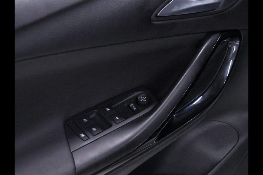 Opel Astra Sports Tourer 1.2 Business Elegance [TREKHAAK, CRUISE CONTROL, BLUETOOTH TELEFOON, ACHTERUITRIJCAMERA, PDC V+A, LANE ASSIST, AUTOMATISCHE AIRCO, NIEUWSTAAT]