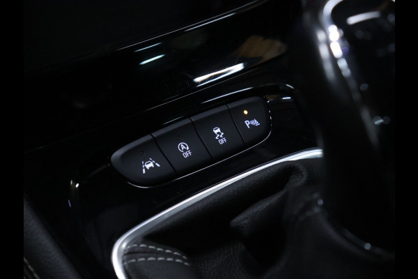 Opel Astra Sports Tourer 1.2 Business Elegance [TREKHAAK, CRUISE CONTROL, BLUETOOTH TELEFOON, ACHTERUITRIJCAMERA, PDC V+A, LANE ASSIST, AUTOMATISCHE AIRCO, NIEUWSTAAT]