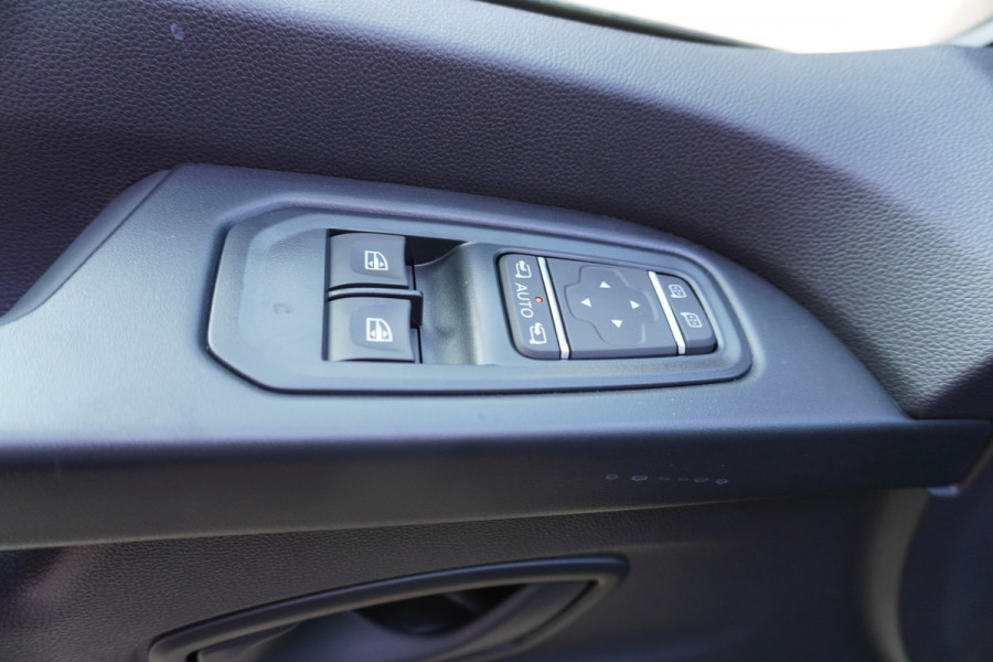 Renault Trafic 2.0 Blue dCi 130PK L2H1 Advance Schuifdeur links + rechts nr. V054 | Airco | Cruise | Navigatie | Camera | All season