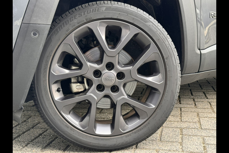Jeep Renegade 1.5T e-Hybrid S | Automaat | LED | Camera | Carplay/Android | Leder | Navigatie | Stoel en stuurverwarming