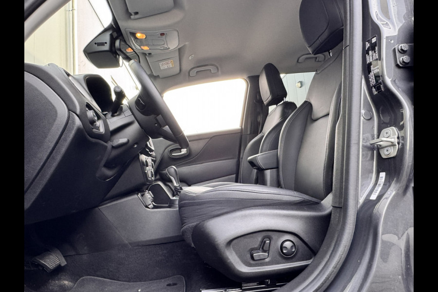 Jeep Renegade 1.5T e-Hybrid S | Automaat | LED | Camera | Carplay/Android | Leder | Navigatie | Stoel en stuurverwarming