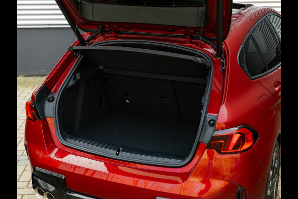 BMW 1-serie M135 xDrive - Pano - Memoryzetel - Harman Kardon