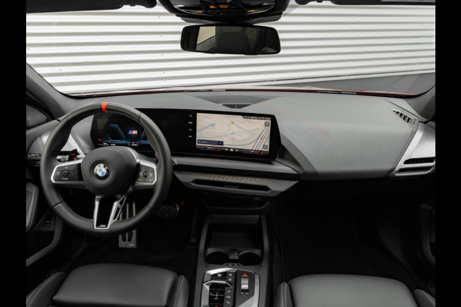 BMW 1-serie M135 xDrive - Pano - Memoryzetel - Harman Kardon