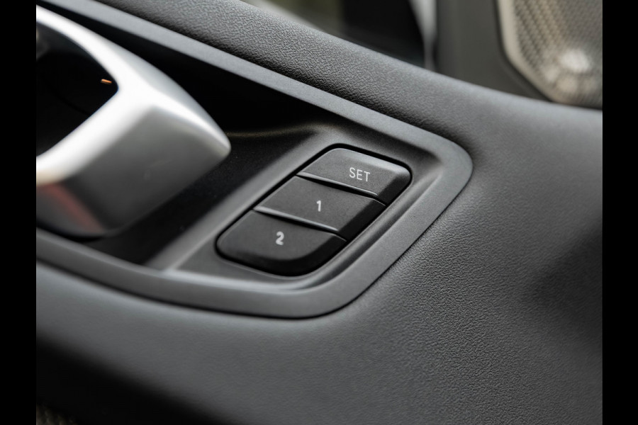 BMW 1-serie M135 xDrive - Pano - Memoryzetel - Harman Kardon