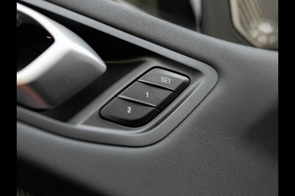 BMW 1-serie M135 xDrive - Pano - Memoryzetel - Harman Kardon