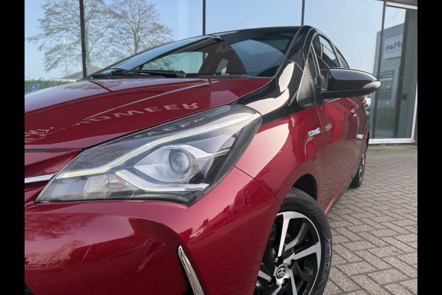 Toyota Yaris 1.5 Hybrid Y20 BiTone - Automaat - Panodak - Climate - Trekhaak afn.