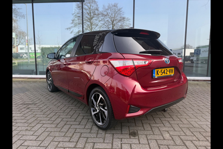 Toyota Yaris 1.5 Hybrid Y20 BiTone - Automaat - Panodak - Climate - Trekhaak afn.