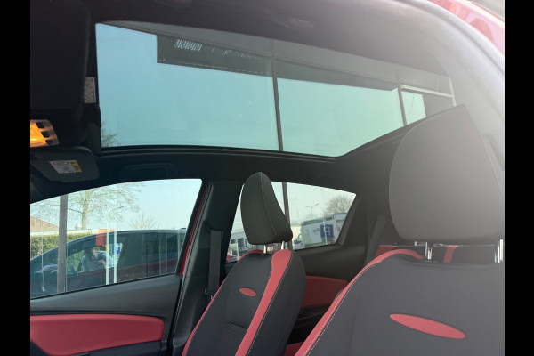 Toyota Yaris 1.5 Hybrid Y20 BiTone - Automaat - Panodak - Climate - Trekhaak afn.