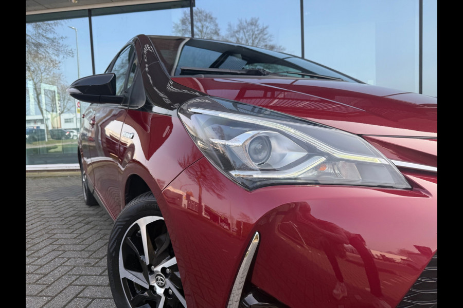 Toyota Yaris 1.5 Hybrid Y20 BiTone - Automaat - Panodak - Climate - Trekhaak afn.