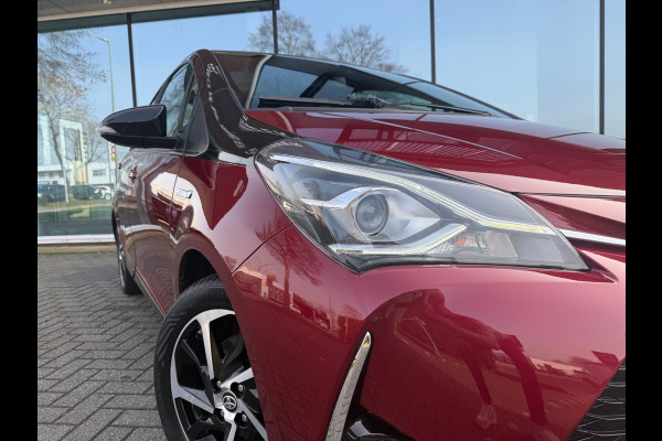 Toyota Yaris 1.5 Hybrid Y20 BiTone - Automaat - Panodak - Climate - Trekhaak afn.