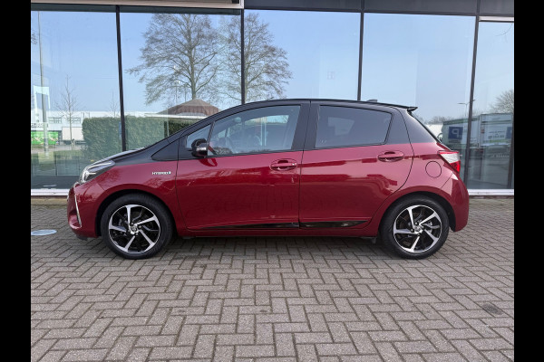 Toyota Yaris 1.5 Hybrid Y20 BiTone - Automaat - Panodak - Climate - Trekhaak afn.