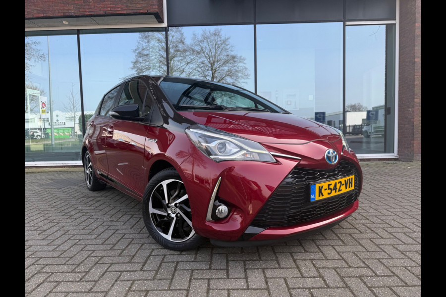 Toyota Yaris 1.5 Hybrid Y20 BiTone - Automaat - Panodak - Climate - Trekhaak afn.