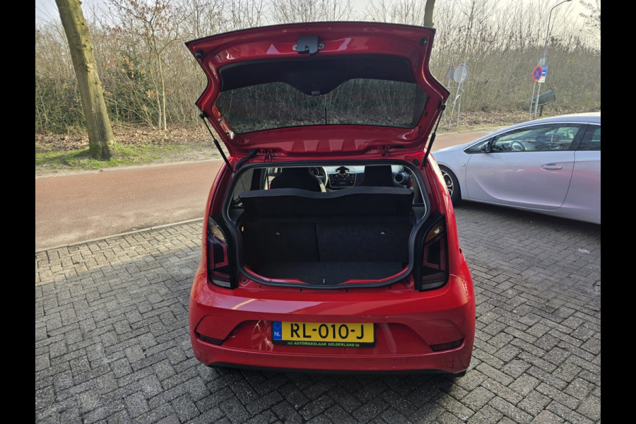 Volkswagen up! 1.0 BMT move up! | 12MND GARANTIE | AIRCO | NW APK | NL AUTO |