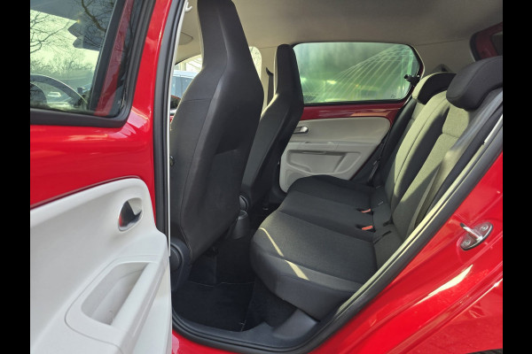 Volkswagen up! 1.0 BMT move up! | 12MND GARANTIE | AIRCO | NW APK | NL AUTO |