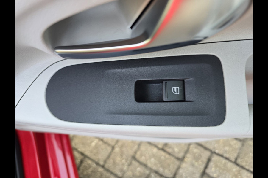 Volkswagen up! 1.0 BMT move up! | 12MND GARANTIE | AIRCO | NW APK | NL AUTO |