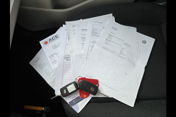 Volkswagen up! 1.0 BMT move up! | 12MND GARANTIE | AIRCO | NW APK | NL AUTO |