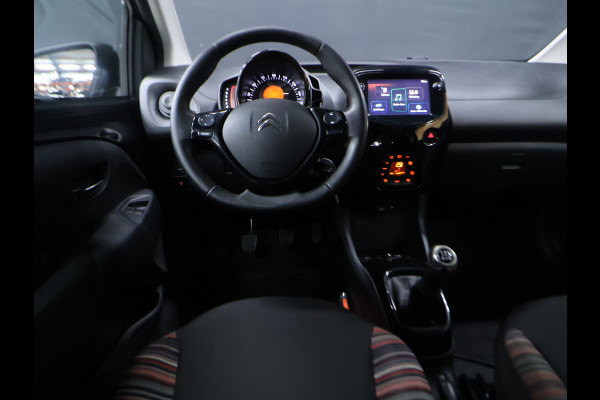 Citroën C1 1.0 VTi Shine [APPLE CARPLAY, ANDROID AUTO, CRUISE CONTROL, ACHTERUITRIJCAMERA, ELEKTRISCHE RAMEN, AUTOMATISCHE AIRCO, LICHTMETALEN VELGEN, NIEUWSTAAT]