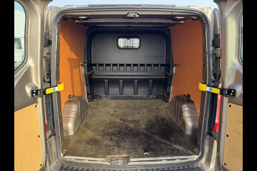 Ford Transit Custom 320 2.0 TDCI L2H1 Limited DC 130pk | 5pers. | Sync 3 Navigatie | Stoelverwarming | Sidebars