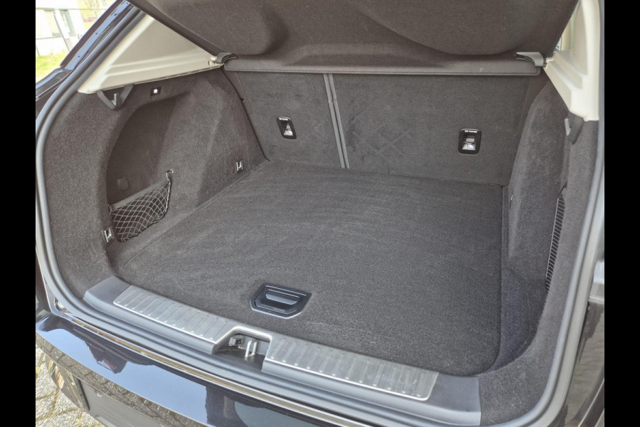 Lynk & Co 01 1.5 | NL auto | 360 camera | Schuifdak |