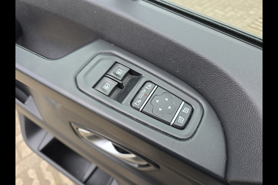 Renault Trafic 2.0 dCi L2 H1 - 130 Pk - Euro 6 - Apple Carplay Android Auto - ParkeerCamera