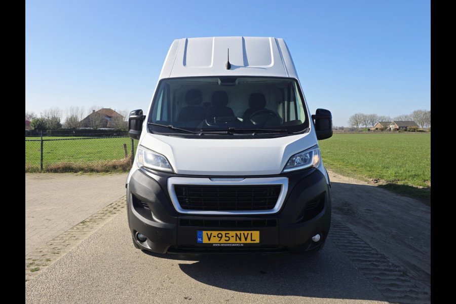 Peugeot Boxer 435 2.2 BlueHDi L4H3 - 165 Pk - Euro 6 - ParkeerCamera - Airco - Cruise Control