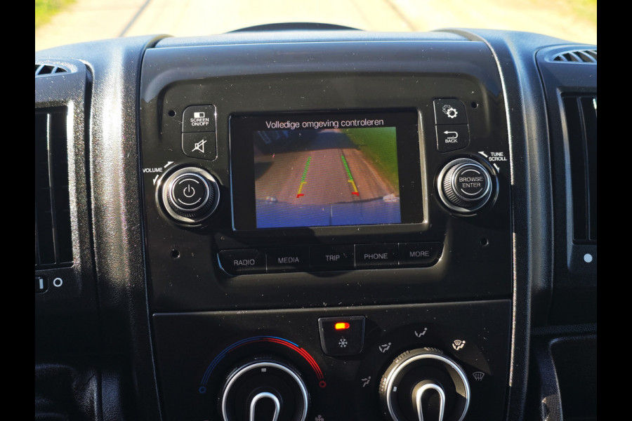 Peugeot Boxer 435 2.2 BlueHDi L4H3 - 165 Pk - Euro 6 - ParkeerCamera - Airco - Cruise Control