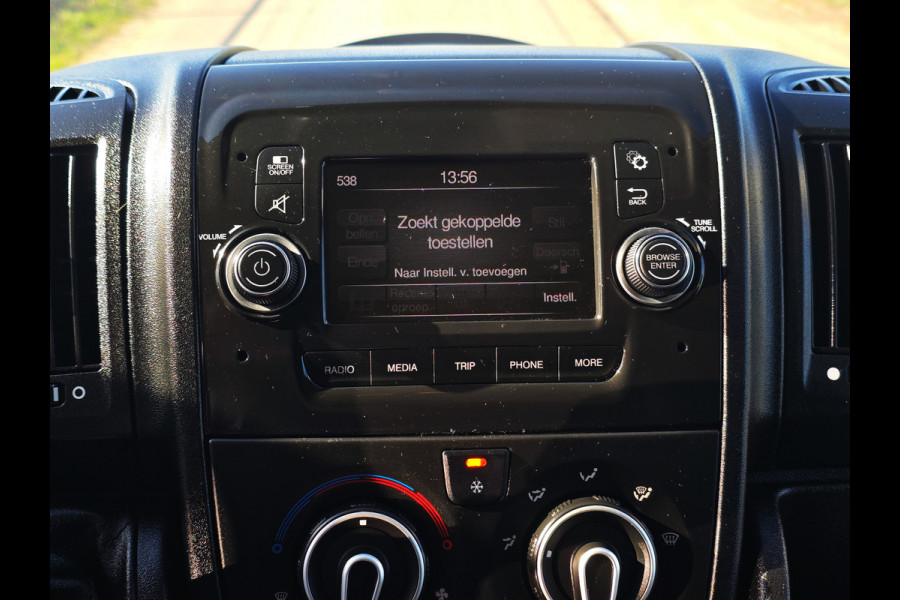 Peugeot Boxer 435 2.2 BlueHDi L4H3 - 165 Pk - Euro 6 - ParkeerCamera - Airco - Cruise Control