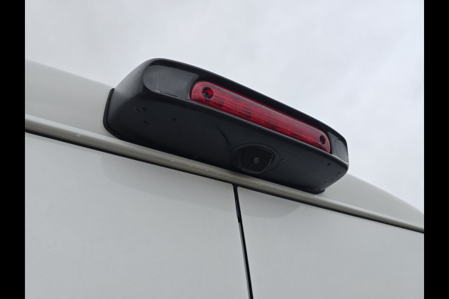 Fiat Ducato 2.2 MultiJet L2 H2 3.5t - 140 Pk - Euro 6 - ParkeerCamera - Apple Carplay Android Auto