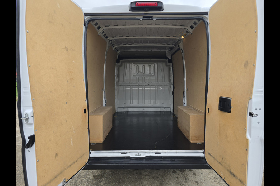 Fiat Ducato 2.2 MultiJet L2 H2 3.5t - 140 Pk - Euro 6 - ParkeerCamera - Apple Carplay Android Auto