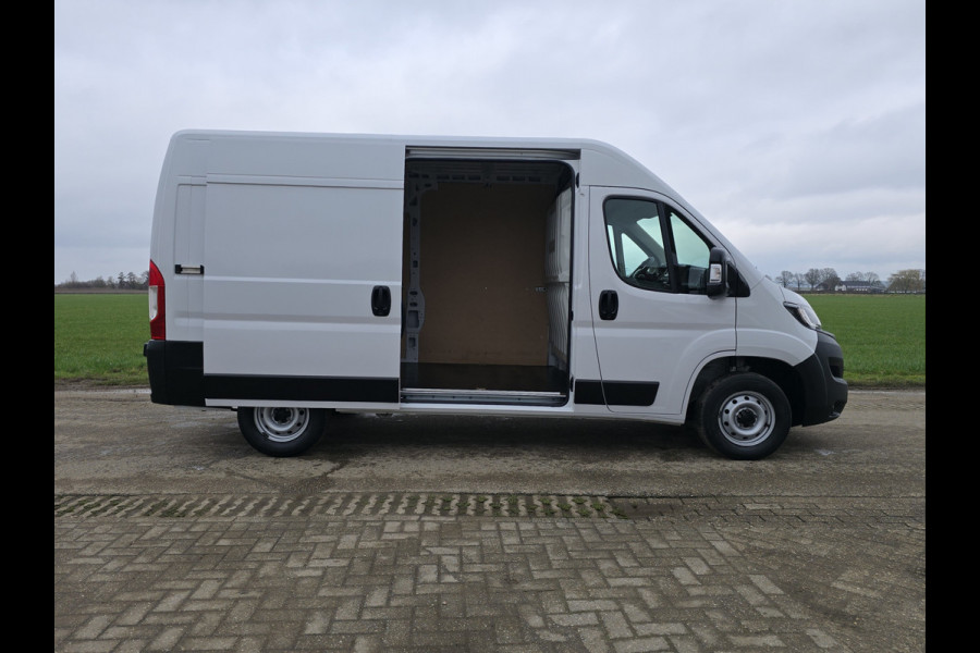 Fiat Ducato 2.2 MultiJet L2 H2 3.5t - 140 Pk - Euro 6 - ParkeerCamera - Apple Carplay Android Auto